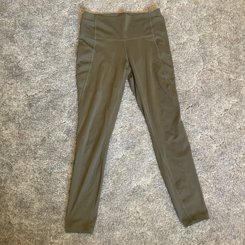 Green leggings